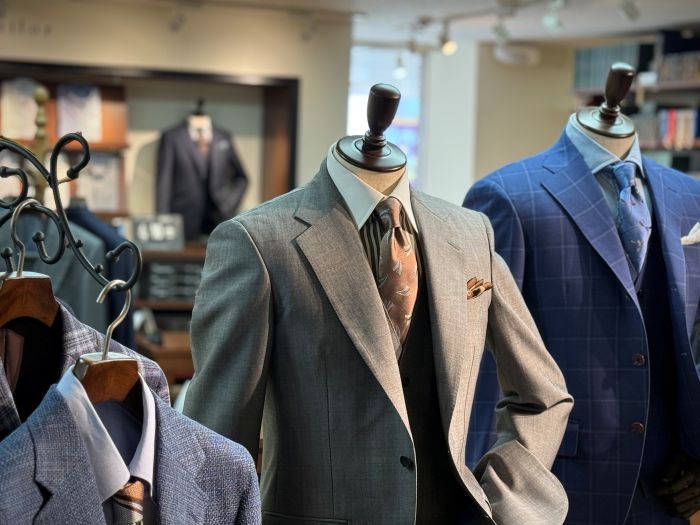 【仕立ててみた】夏のエレガントスーツの最適解‼シャリ感抜群モヘアスーツ