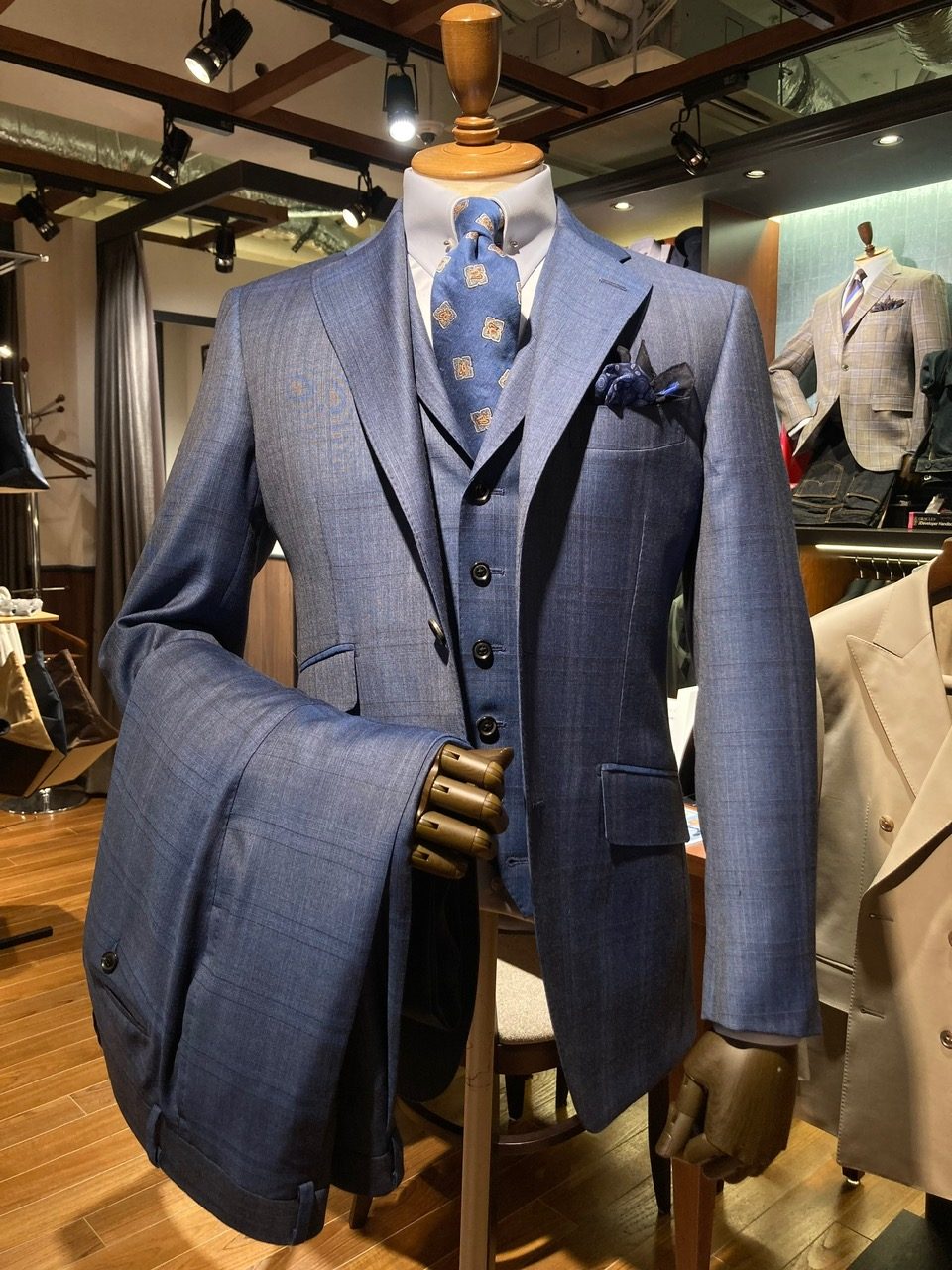 春夏新作サンプルのご紹介～SCABAL “LONDONER”～ – 表参道店