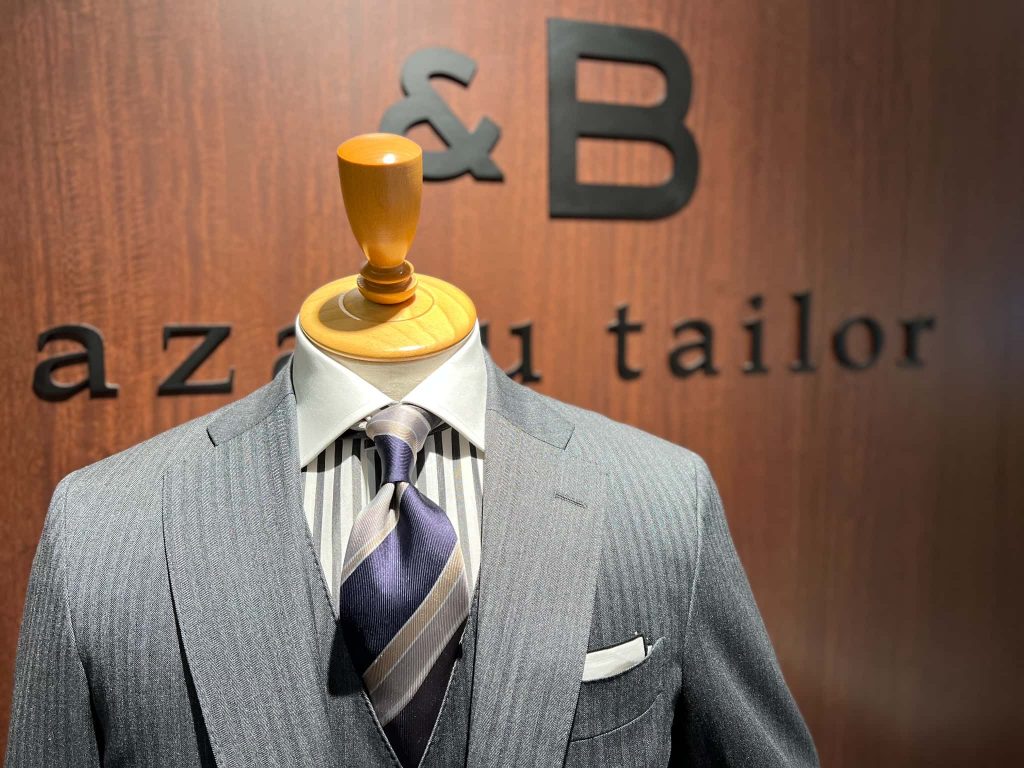 麻布テーラーの進化したスーツ、アルチザンスーツの魅力とは – &B 札幌店