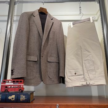 【チノパン】カジュアル×クラシック