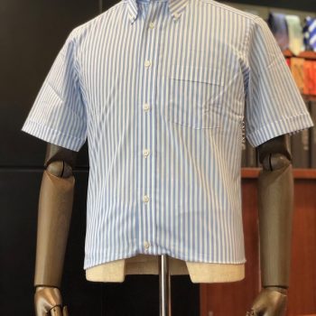 【Shirts】シンプルになりがちな半袖シャツには+αのデザインを。