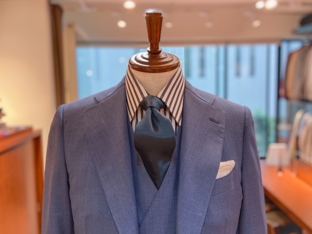 春夏新作スーツ生地  SCABAL