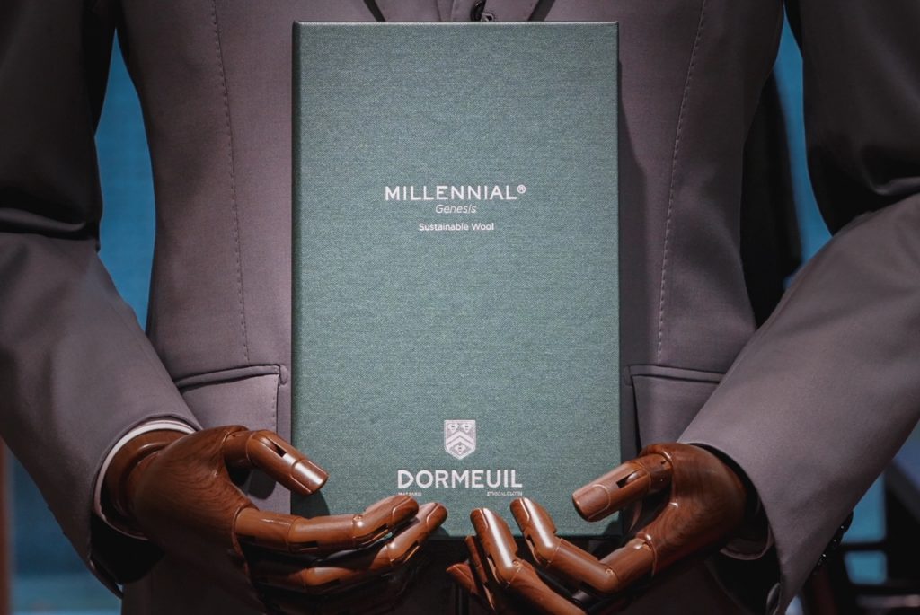 渋谷でオーダースーツ – DORMEUIL MILLENNIAL Genesis –