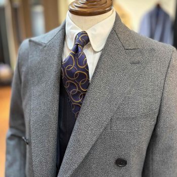 クラシックなだけじゃない【DORMEUIL×オーダーライトコート】