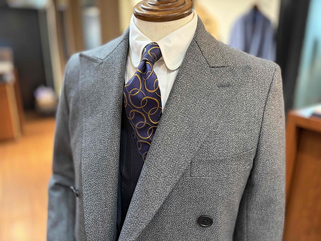 クラシックなだけじゃない【DORMEUIL×オーダーライトコート】