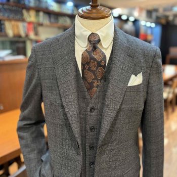 気品溢れる高機能フランネルスーツ【Loro Piana/JERSELY】