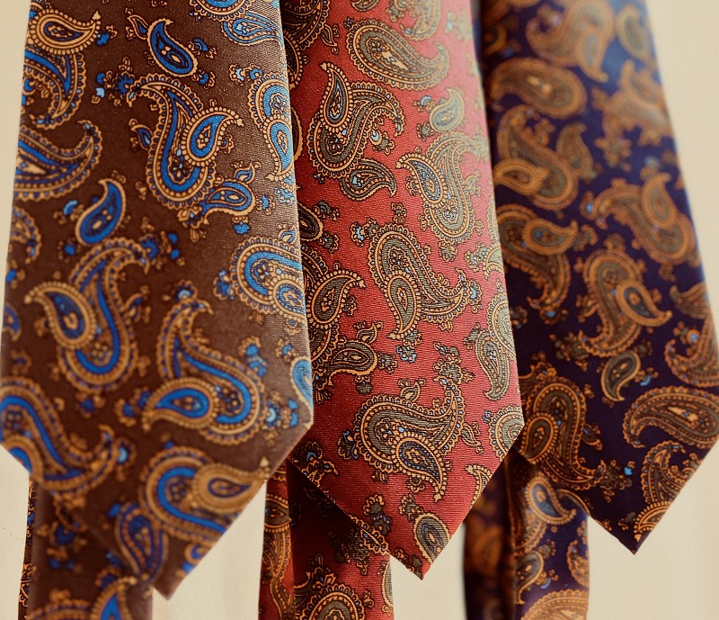 ＜渋谷店　新作ネクタイ＞