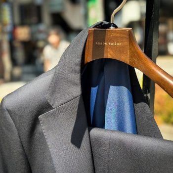 大切なスーツの保管方法　　　　　　　　　　　　～オリジナルハンガーのご紹介～