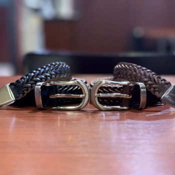 セットアップやジャケパンの相棒に…