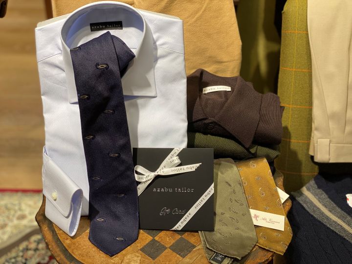 クリスマスギフトに最適なネクタイとニット