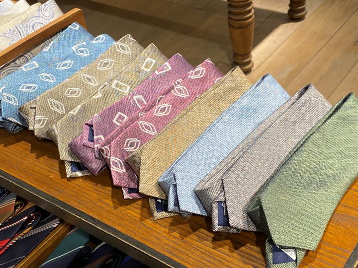 春夏めいたネクタイ