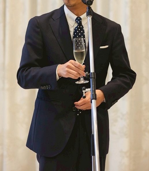 結婚式あるけど、スーツどうしよう。。。