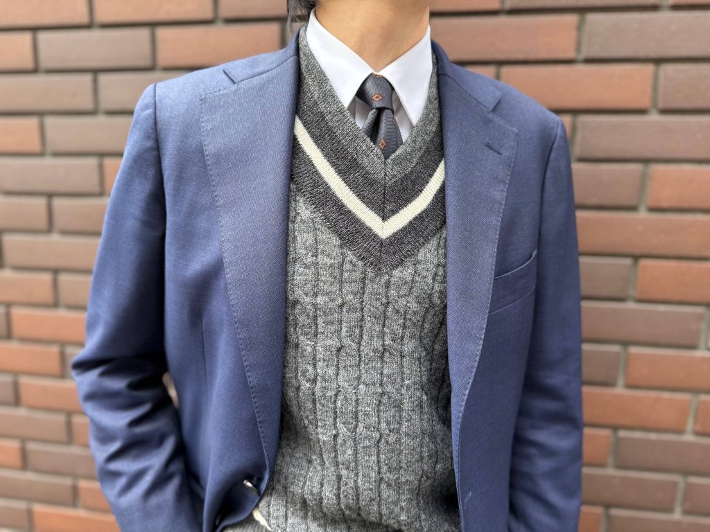 ⑳季節の変わり目に活躍するチルデンベスト