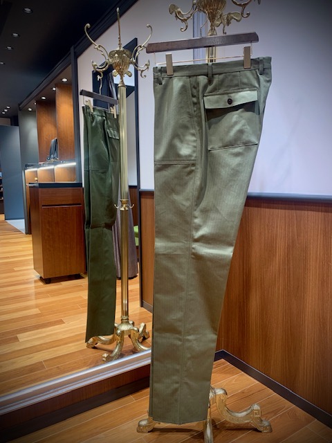 進路クリアー、ドレスベイカーパンツ発進どうぞ