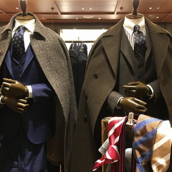 バーバリー　トレンチコート　ラグラン袖　比翼仕立て　最終価格 100年コート＞クラシックモデル ダブルトレンチコート(コート