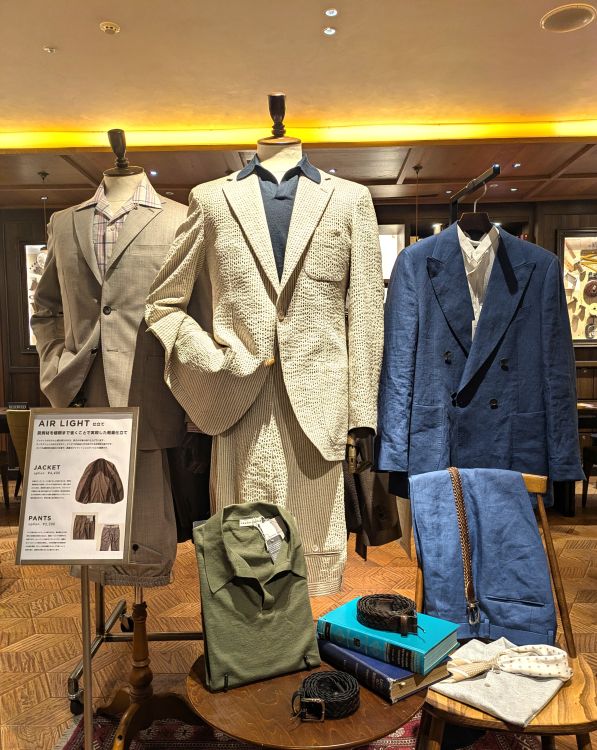 軽さ＋涼しさ＝AIR LIGHT