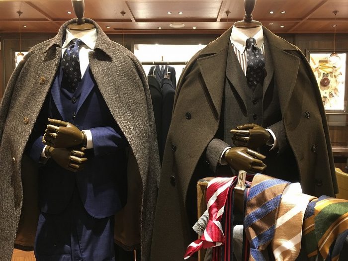 ラグランコートとは？由来や着こなしについて