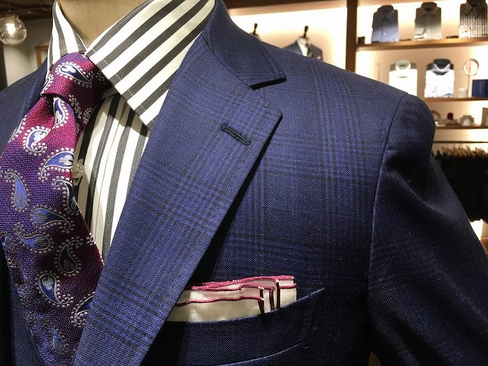 ロロピアーナ別注素材　ブルー系スーツ