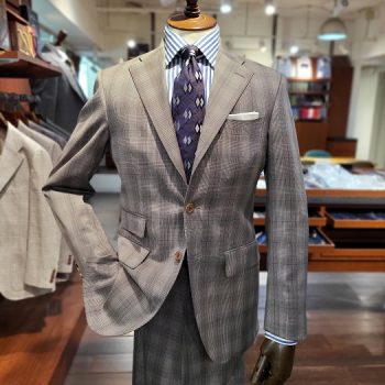エレガンスカラーなスーツも一着いかがでしょうか｜横浜MORE'S店
