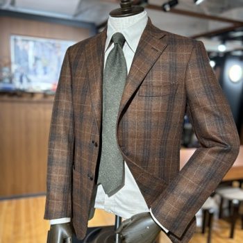 ブラウンジャケットで日常を暖かく。｜横浜MORE'S店のスタッフブログ