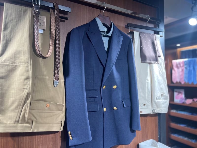 自由自在に変化する。ブレザースーツ！