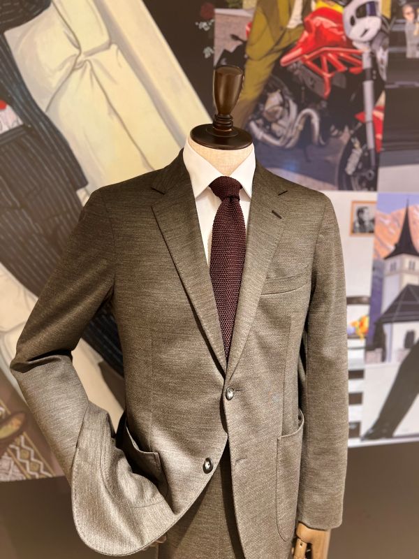 「え、それジャージー？」バレない、快適さ。