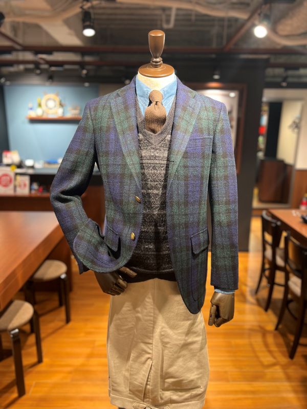 上品にまとめる。ニットベスト！