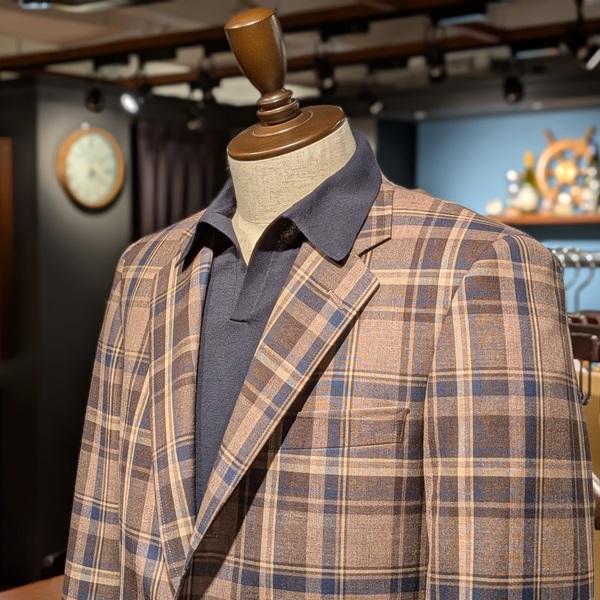 ジャケットと着たい、新作ポロシャツ